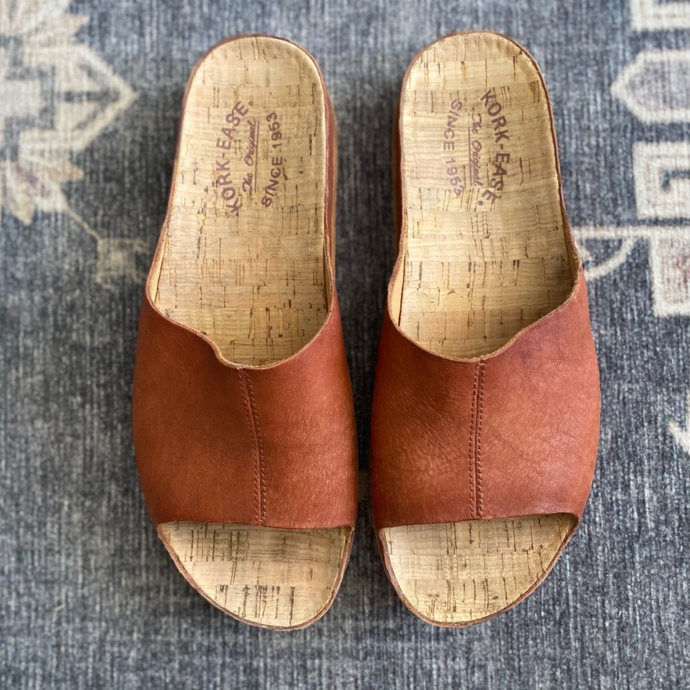 Kork-Ease Women's Open-Toe Slide Sandals in Chestnut Brown